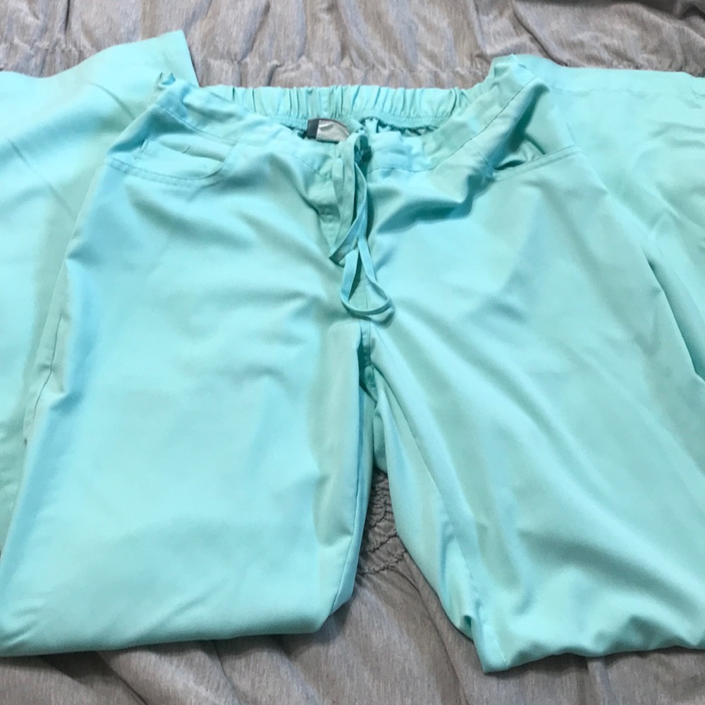 Grey’s Anatomy size small scrub pants